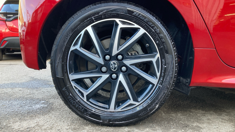 Toyota Yaris 1.5 Hybrid Design 5dr CVT Hybrid Hatchback